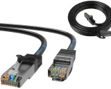 Dwa czarne kable sieciowe Ethernet z wtyczkami RJ45, jeden zwinięty w kółko, drugi rozwinięty. Jaki kabel internetowy wybrać?