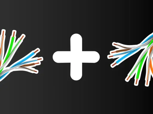 Dwa przecięte kable internetowe połączone białym znakiem plus. Jak połączyć przecięty kabel internetowy?